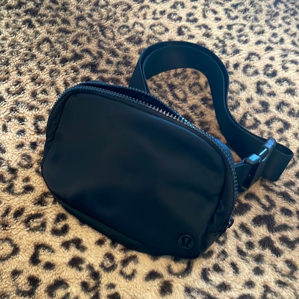 Lululemon Fanny Pack